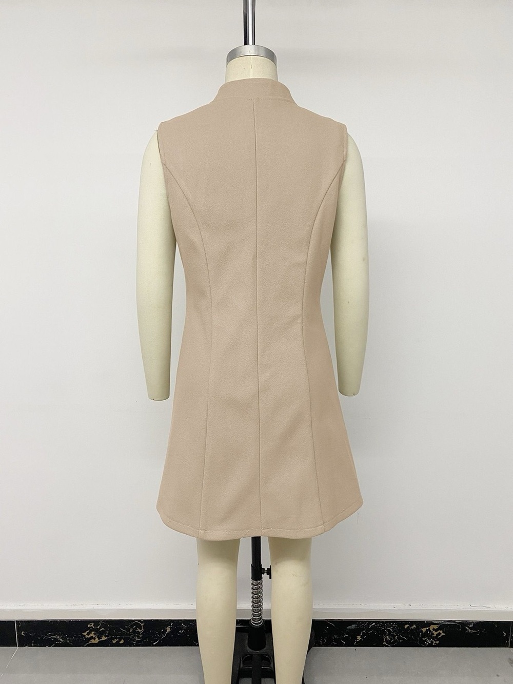 Elegant Button-Down Vest Coat - Picture 11 of 15